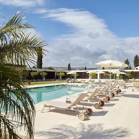 Borgo Di Luce I Monasteri Golf &
