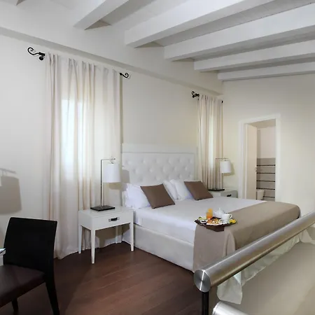 فندق Borgo Di Luce I Monasteri Golf & 5*