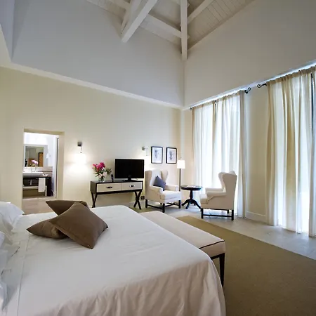 Borgo Di Luce I Monasteri Golf & فندق