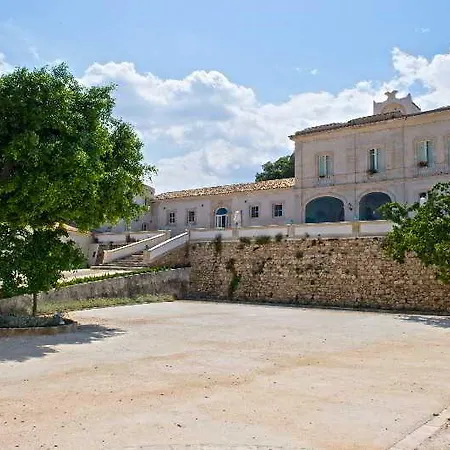 Borgo Di Luce I Monasteri Golf & 5* سيراكوزا
