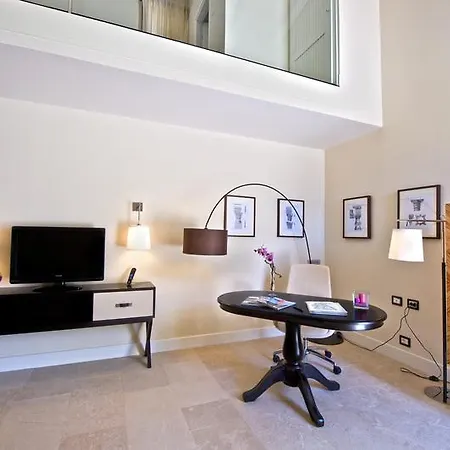 Borgo Di Luce I Monasteri Golf & فندق سيراكوزا