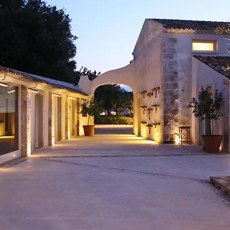 Otel Dolce By Wyndham Siracusa - I Monasteri Golf & Siraküza