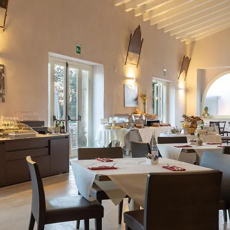 Borgo Di Luce I Monasteri Golf & 5* سيراكوزا