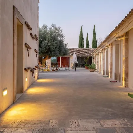فندق Borgo Di Luce I Monasteri Golf & 5*